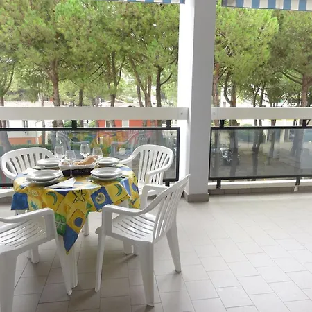 Apartment Sunny Terrace Near